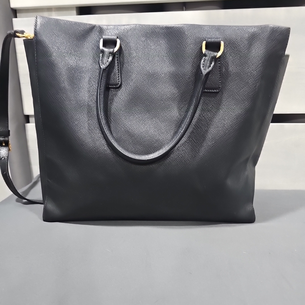 Black leather Prada Galleria Saffiano Lux tote bag - Picture 3 of 7